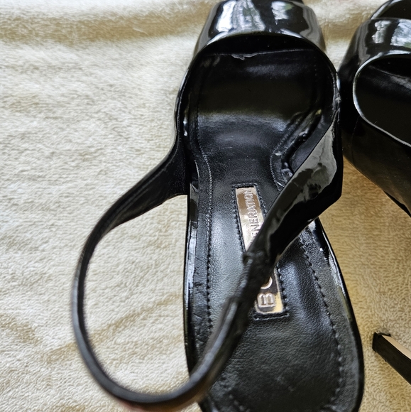 BCBG Generation Slingback Stilletto Gloss Black - Picture 2 of 11